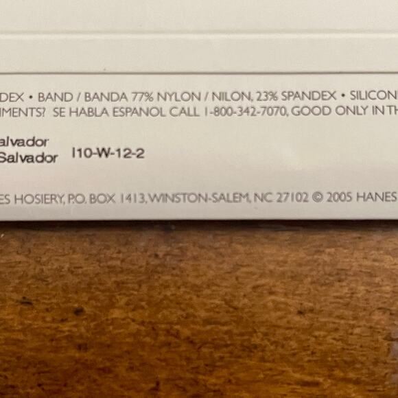 Hanes Silk Reflections Thigh Highs Silky Sheer Size: AB, Color:  Little Color - Picture 14 of 15